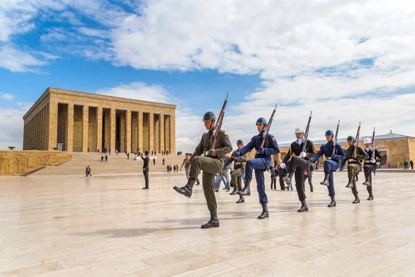 Az őr shift ünnepség Anitkabir, Ankara — Stock Fotó