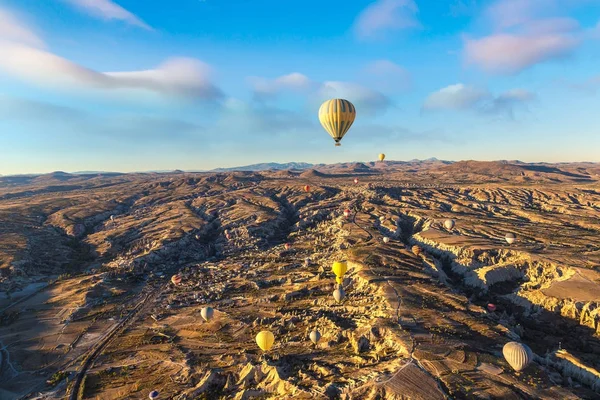 Hot air Balloons flight in Cappadocia — Stock Photo, Image
