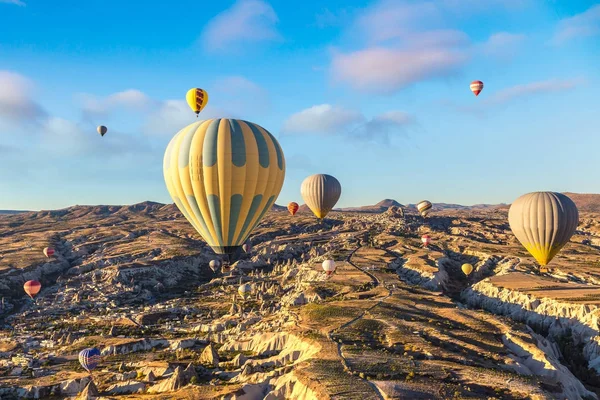 Vuelo en globo en Capadocia — Foto de Stock