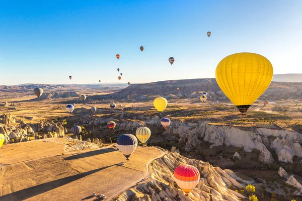 Vuelo en globo en Capadocia — Foto de Stock