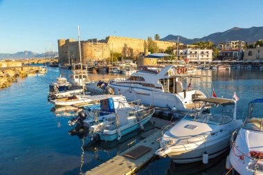 Girne Kalesi ve Limanı Kuzey Kıbrıs'ta