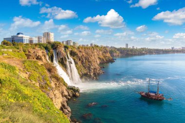 Antalya'da Düden şelale