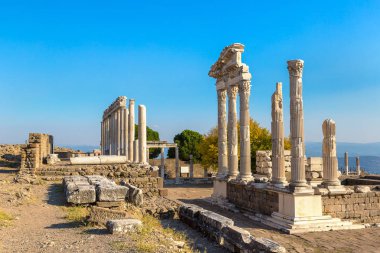 Tapınak Trajan Pergamon, Türkiye'de