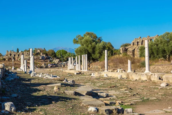 Side, Türkiye antik kentin kalıntıları — Stok fotoğraf