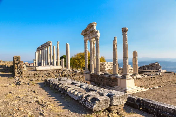 Templo de Trajano em Pérgamo, Turquia — Fotografia de Stock