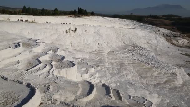 Travertine pools and terraces in Pamukkale, Turkey — Stock Video