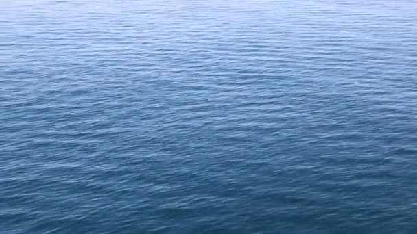 Surface bleue de la mer  