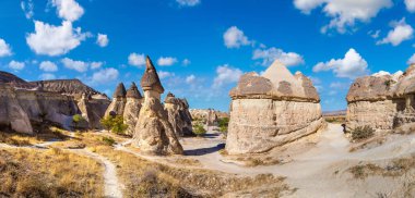 Volkanik kaya oluşumları peyzaj Kapadokya