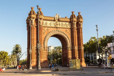 Barcelona'da Triumph arch