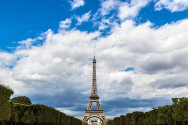 Paris 'teki Eyfel Kulesi