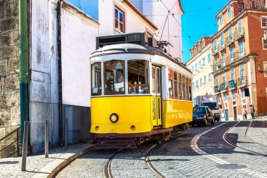 Bir yaz günü Vintage Tramvayda Lizbon, Portekiz