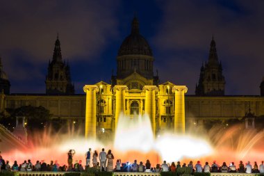 Barcelona 'da Sihirli Çeşme ışığı gösterisi