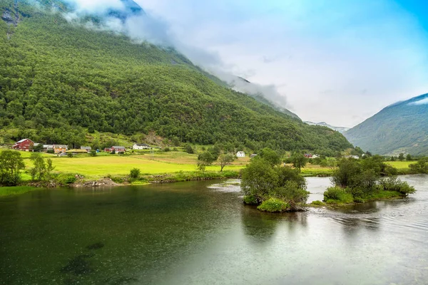 Sognefjord landschap in Noorwegen — Stockfoto