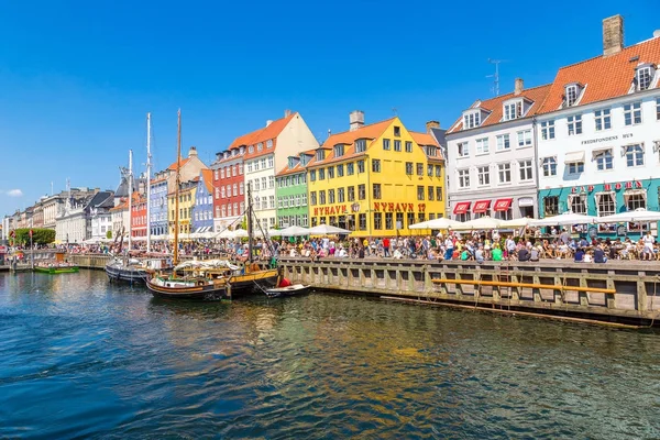 Stadsdelen Nyhavn i Köpenhamn — Stockfoto