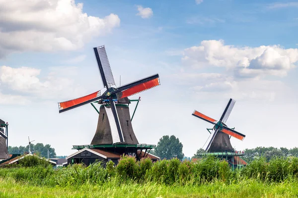 Windmühlen in Holland — Stockfoto