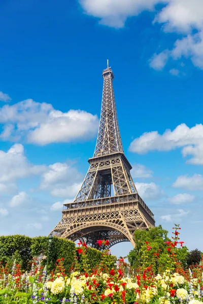 A Torre Eiffel em Paris — Fotografia de Stock