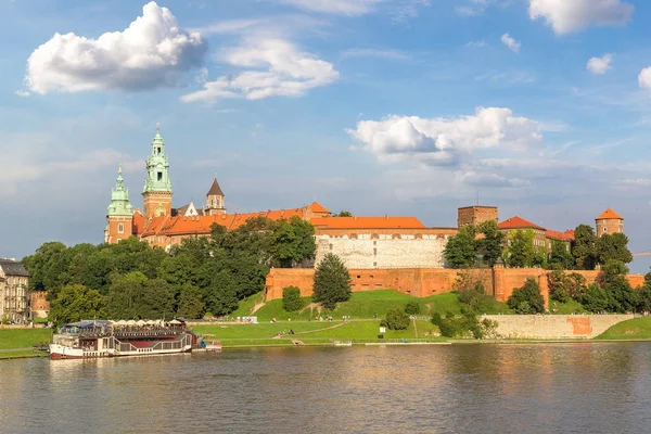Вавельский замок в Кракове — стоковое фото