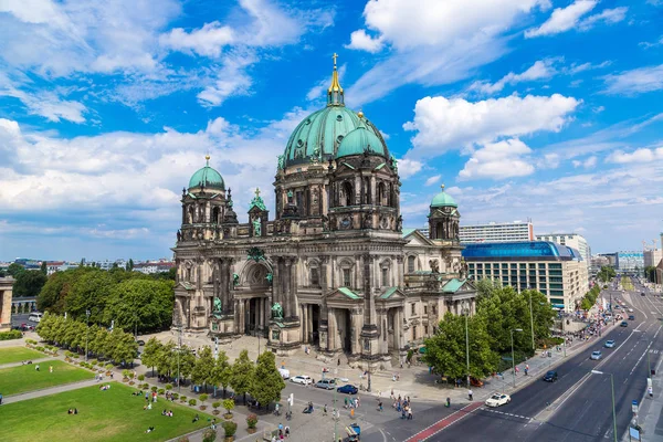 Berlin Cathedral görünümünü — Stok fotoğraf