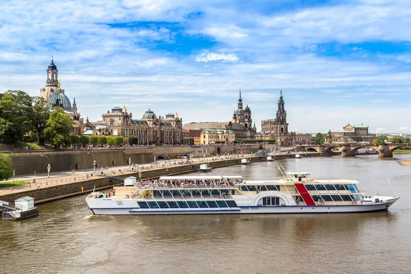 Panorama op Dresden — Stockfoto