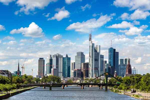 Pénzügyi negyed Frankfurtban — Stock Fotó
