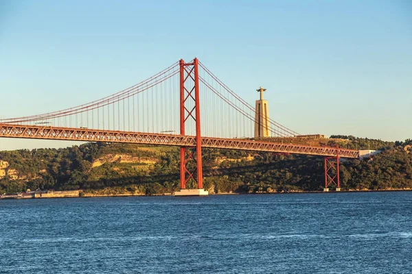 Ponte ferroviária em Lisboa, Portugal. — Fotografia de Stock