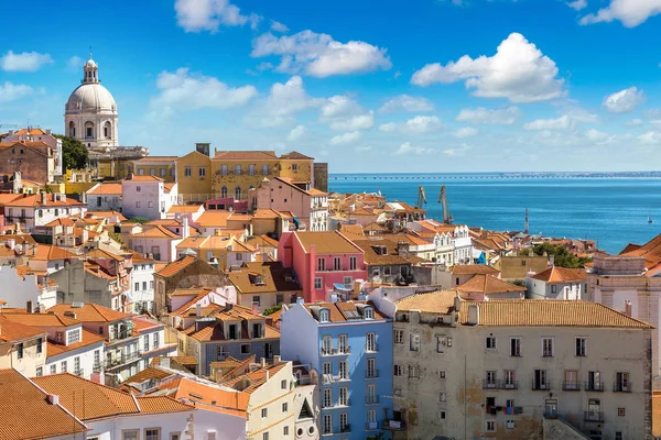 Famosa Cúpula Santa Engracia Colina Sao Vicente Fora Hermoso Día — Foto de Stock