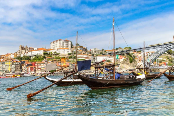 Porto en oude traditionele boten — Stockfoto