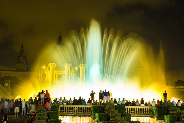 Espectáculo de luces Magic Fountain en Barcelona — Foto de Stock