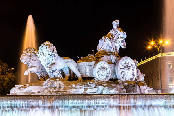 Cibeles fonte em madrid — Fotografia de Stock