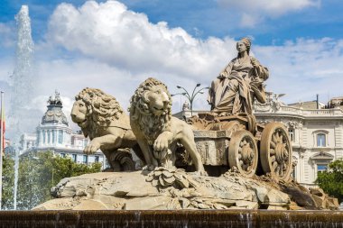Madrid'da Cibeles Çeşmesi