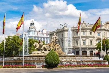 Madrid'da Cibeles Çeşmesi