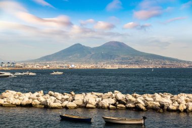 Bir yaz günü içinde Vezüv Yanardağı Körfez Napoli, İtalya