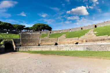 Pompeii şehri 79bc içinde Vezüv Yanardağı ve patlama tarafından yok.