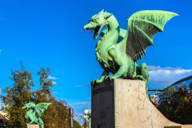 Ljubljana 'daki Ejderha Köprüsü