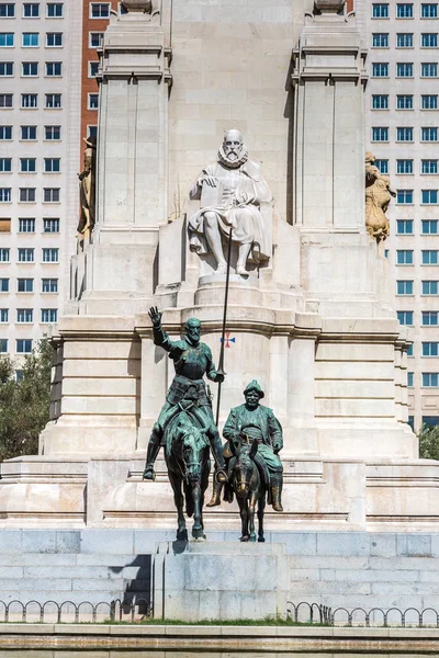 Don Quixote and Sancho Panza  in Madrid — Stock Photo, Image