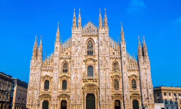 Famosa Catedral Milán Duomo Hermoso Día Verano Milán Italia — Foto de Stock