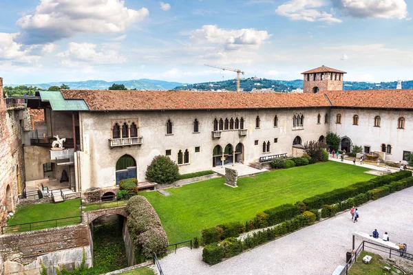 Castelvecchio ve Veroně, Itálie — Stock fotografie