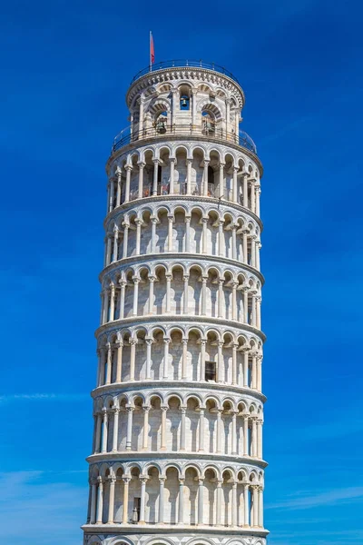 Torre inclinada em Pisa — Fotografia de Stock