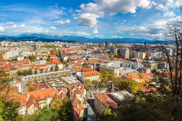 Flygfoto över Ljubljana i Slovenien — Stockfoto