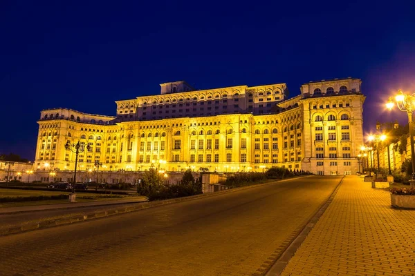 Parlamento en Bucarest, Rumania —  Fotos de Stock