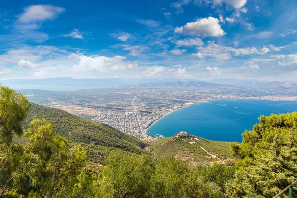 Panoramic view of Loutraki, Greece — Stock Photo, Image