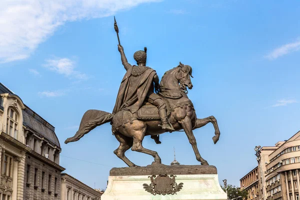 Statue de Michel le Brave à Bucarest — Photo