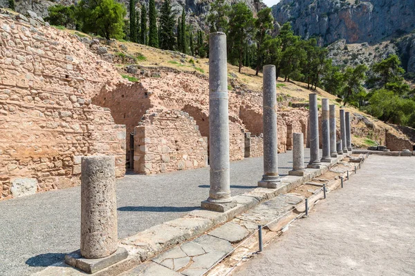 Ancient ruins in Delphi — Stock Photo, Image