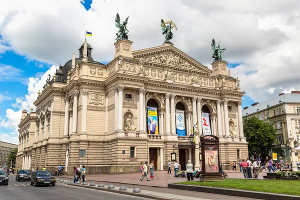 Lviv akademik opera ve bale Tiyatrosu — Stok fotoğraf