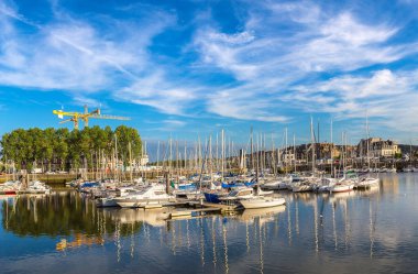 Trouville ve Touques nehir