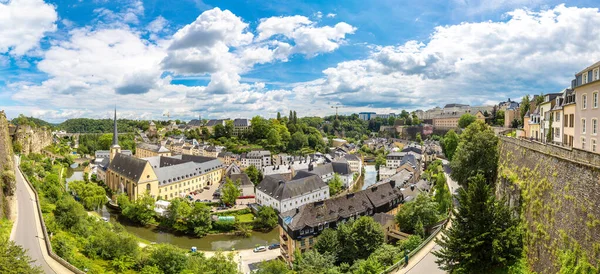 Panoramautsikt över stadsbilden i Luxemburg — Stockfoto