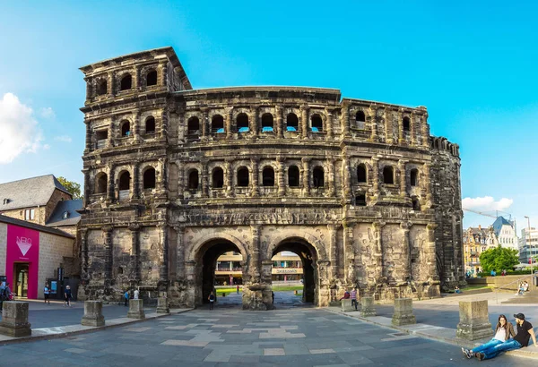Porta Nigra (černá brána) v Trier — Stock fotografie