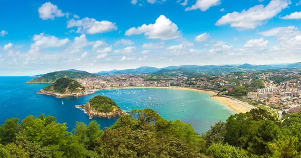 Panoramiczny widok na San Sebastian — Zdjęcie stockowe