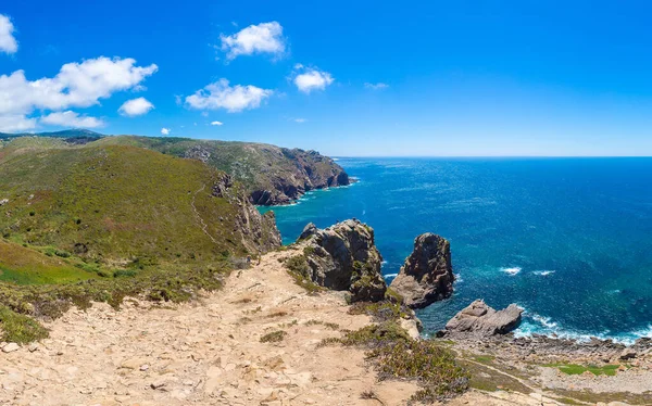 Atlantic ocean coast in Portugal — Stock Photo, Image