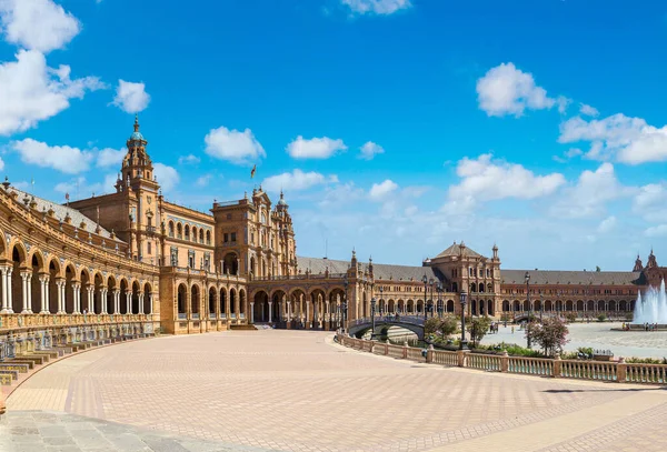 Spanischer Platz in sevilla — Stockfoto